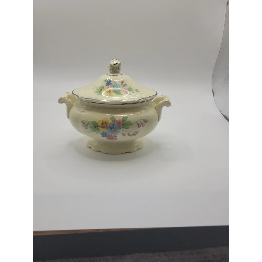 Homer Laughlin Virginia Rose Sugar Bowl with Lid Vintage Floral Cream E 51 N